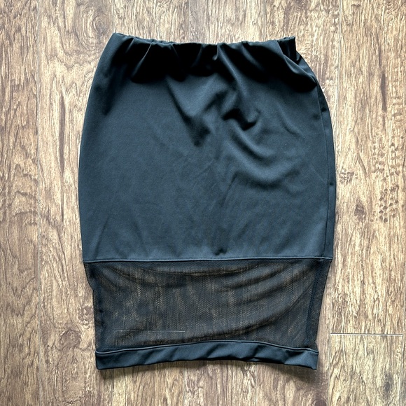 Joana Fishnet Skirt by Paradise Chick, Black, Size large - Picture 4 of 8